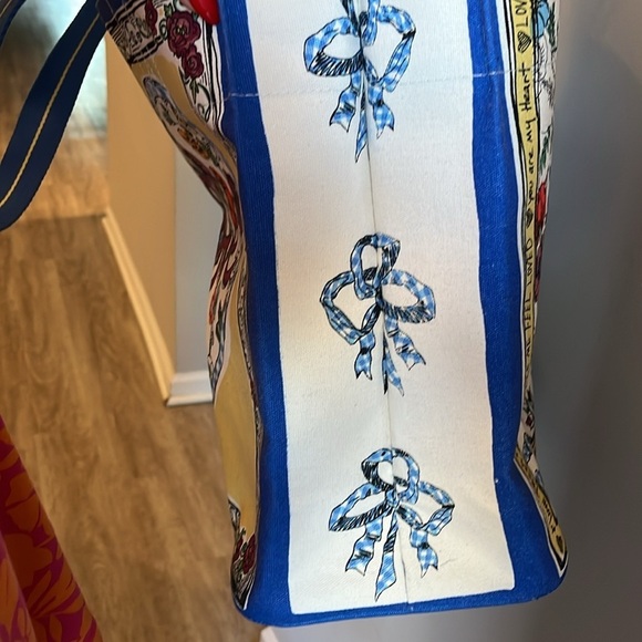 Brighton “Tied With Love” Tote Bag NWT Canvas Floral Hearts - Picture 8 of 10